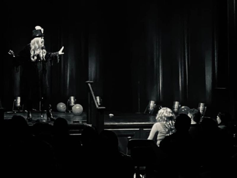 stevie von snaps at drag at the square